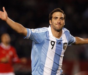 开云体育入口-欧冠淘汰赛焦点战，当欧洲足球的硝烟遇上CBA的冰雪，爵士为何能跨洲拿下吉林队？