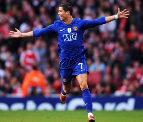 开云体育入口-巴黎压哨绝杀，德法足球暗战与欧洲足坛新秩序