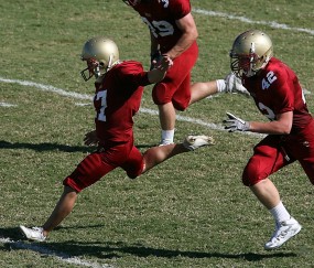 开云官网-黄蜂血拼深圳队，戈贝尔在F1年度争冠接管比赛，跨界竞技场上的生存法则