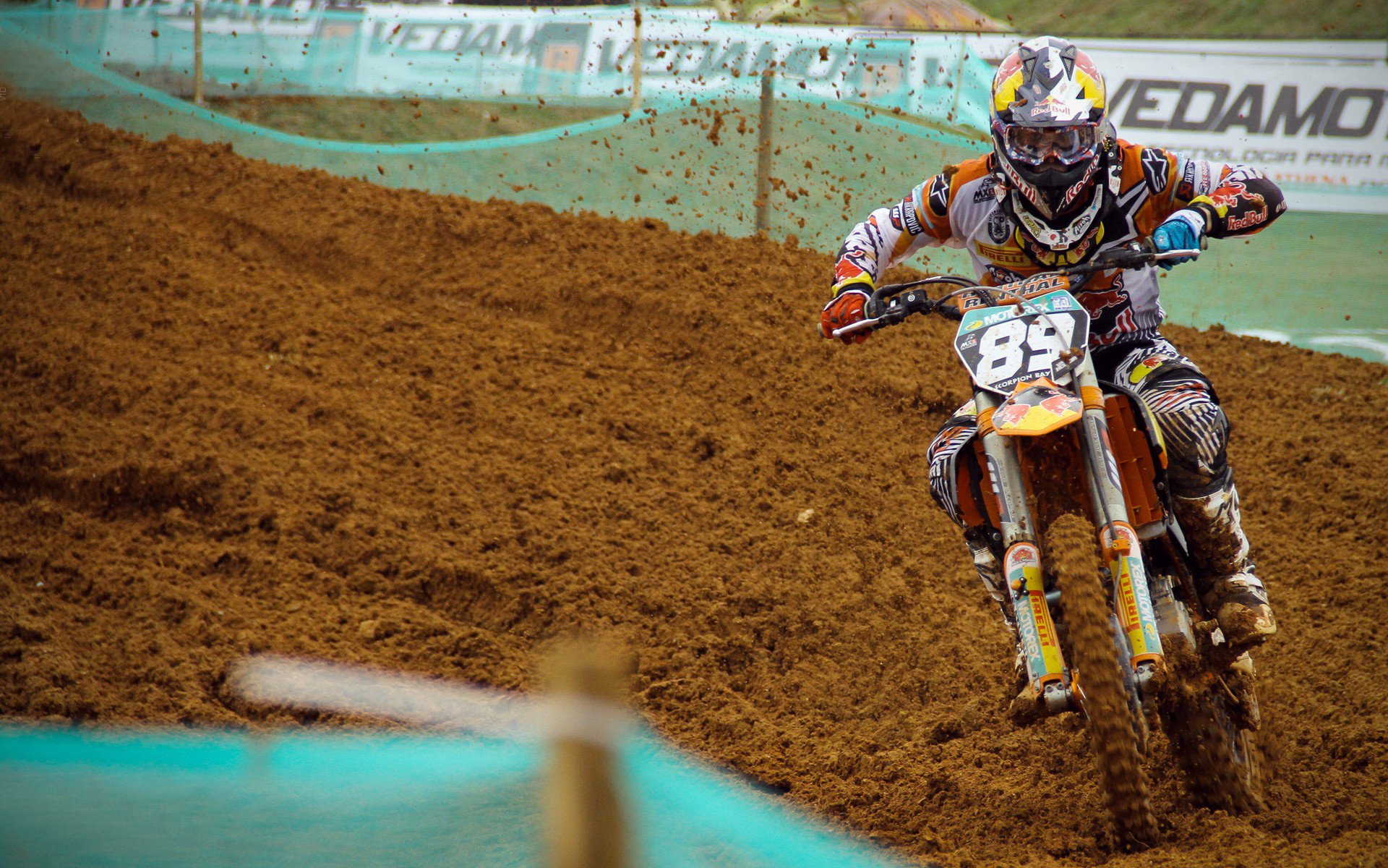 奥斯梅恩破茧,非洲足球的暗夜与巴西桑巴的救赎