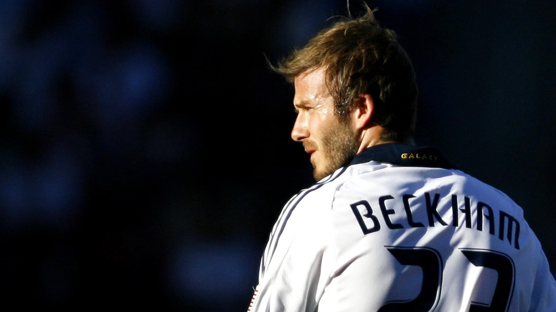 F1引擎轰鸣中的篮球逆转，当赛道弧线遇见绝杀弧线